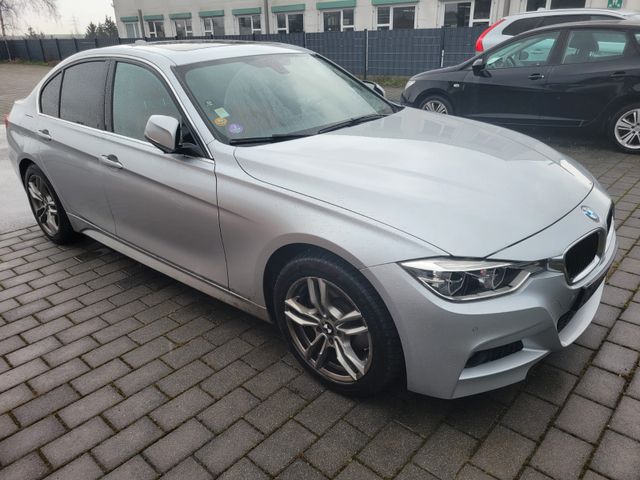 BMW 328i xDrive Luxury Line KAMERA/SCHIEBEDACH/NAV