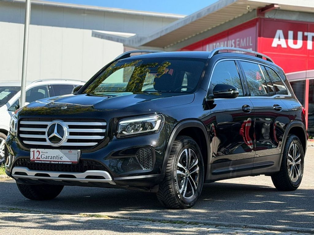 Image of Mercedes-Benz GLB 180
