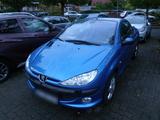 Peugeot 206 cc Cabrio Atom.Benz. - Peugeot 206 in Lübeck