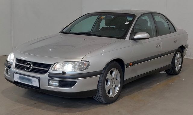 Opel Omega 2.0 16V Editon 100. Klimaautomatik