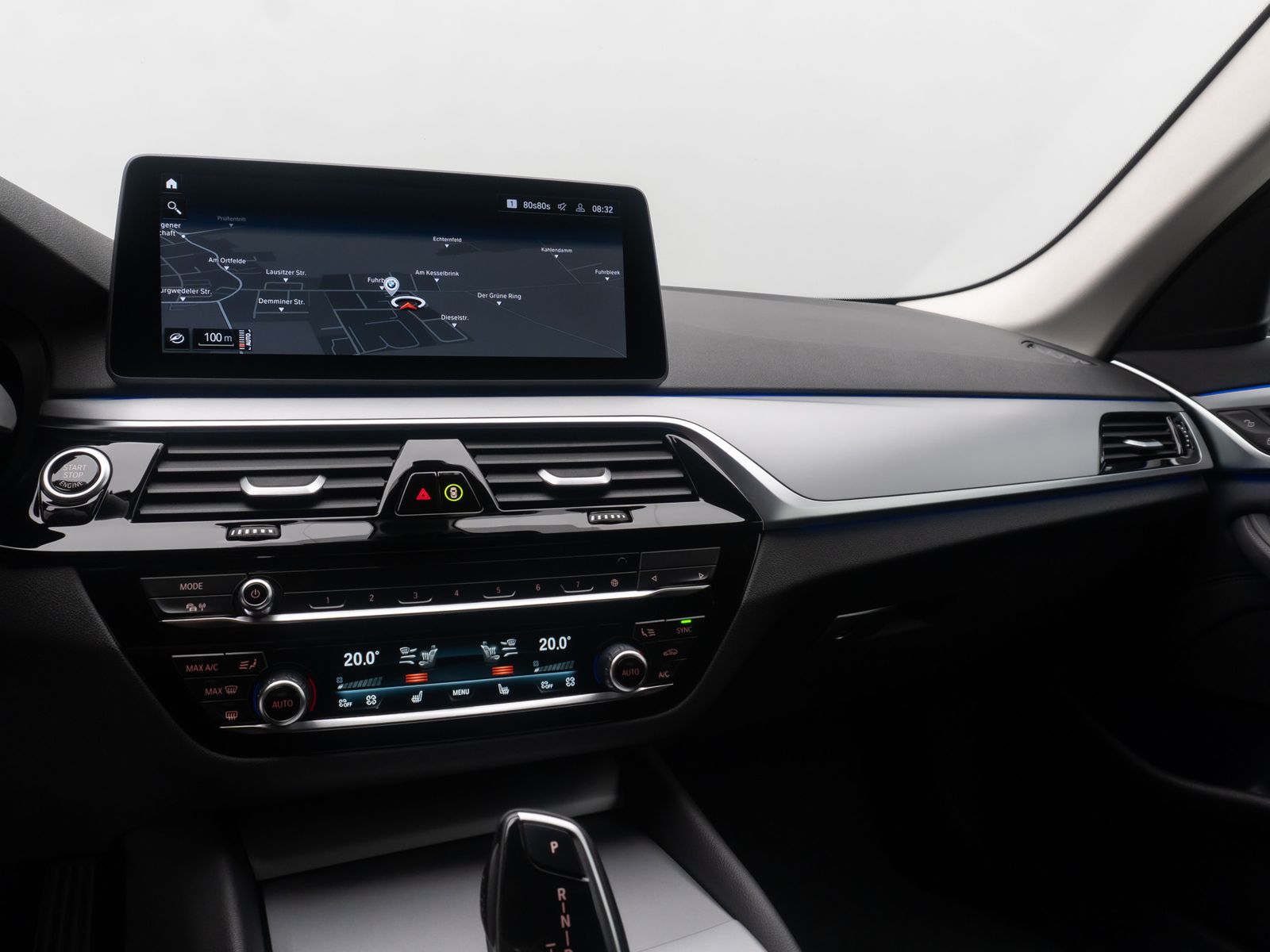 Fahrzeugabbildung BMW 520d Kamera Laser HUD DAB 4xKlima Alarm Komfort