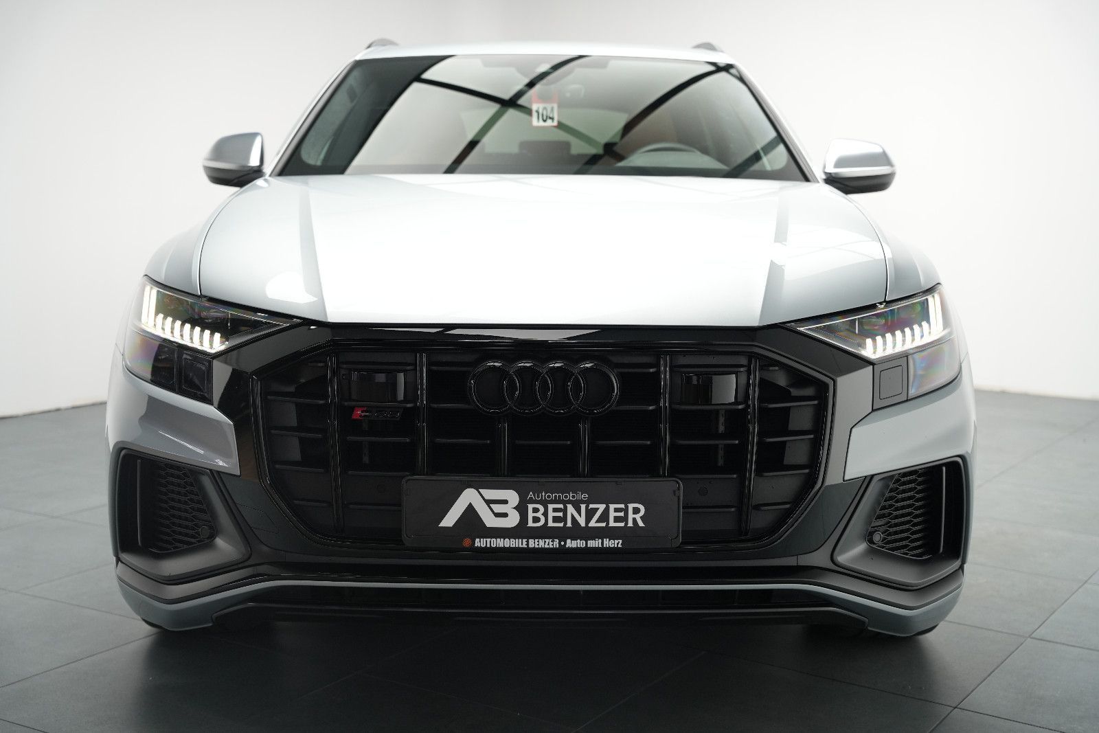 Fahrzeugabbildung Audi SQ8 4.0 TFSI quattro/EXCLUSIVE/ALCANTARA/BLACK