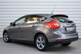 Ford Focus Lim. Sync Edition+PDC+SHZ+1.Hand+71.000KM - Ford Focus: Sync