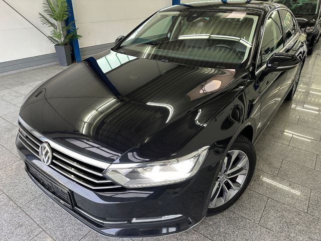 Volkswagen Passat 2.0 TDI*R-LIN*4X4*DSG*PAN*LED*RFK*ACC*360