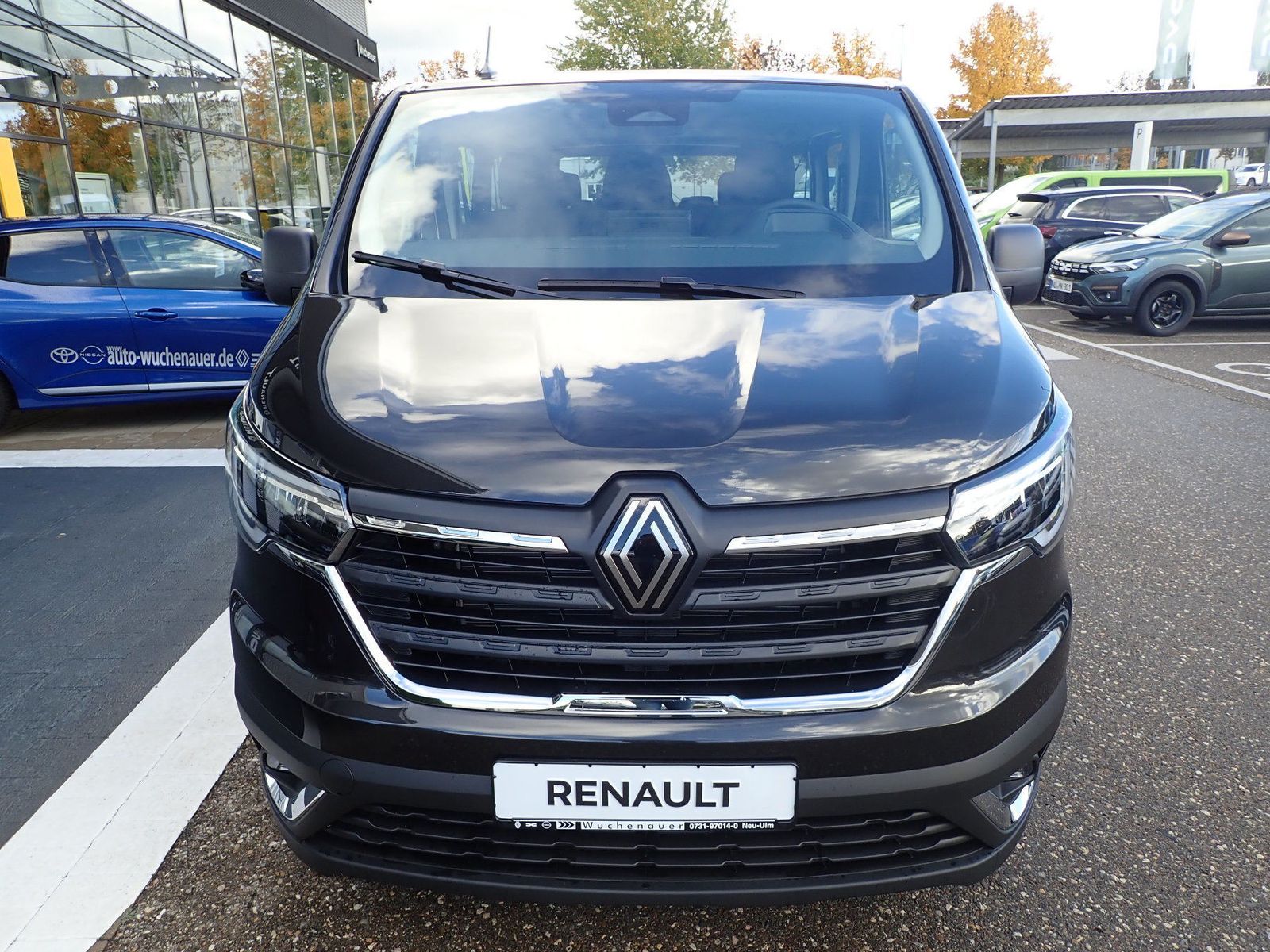 Fahrzeugabbildung Renault Trafic Pkw Grand Authentic Blue dCi 150 MY24