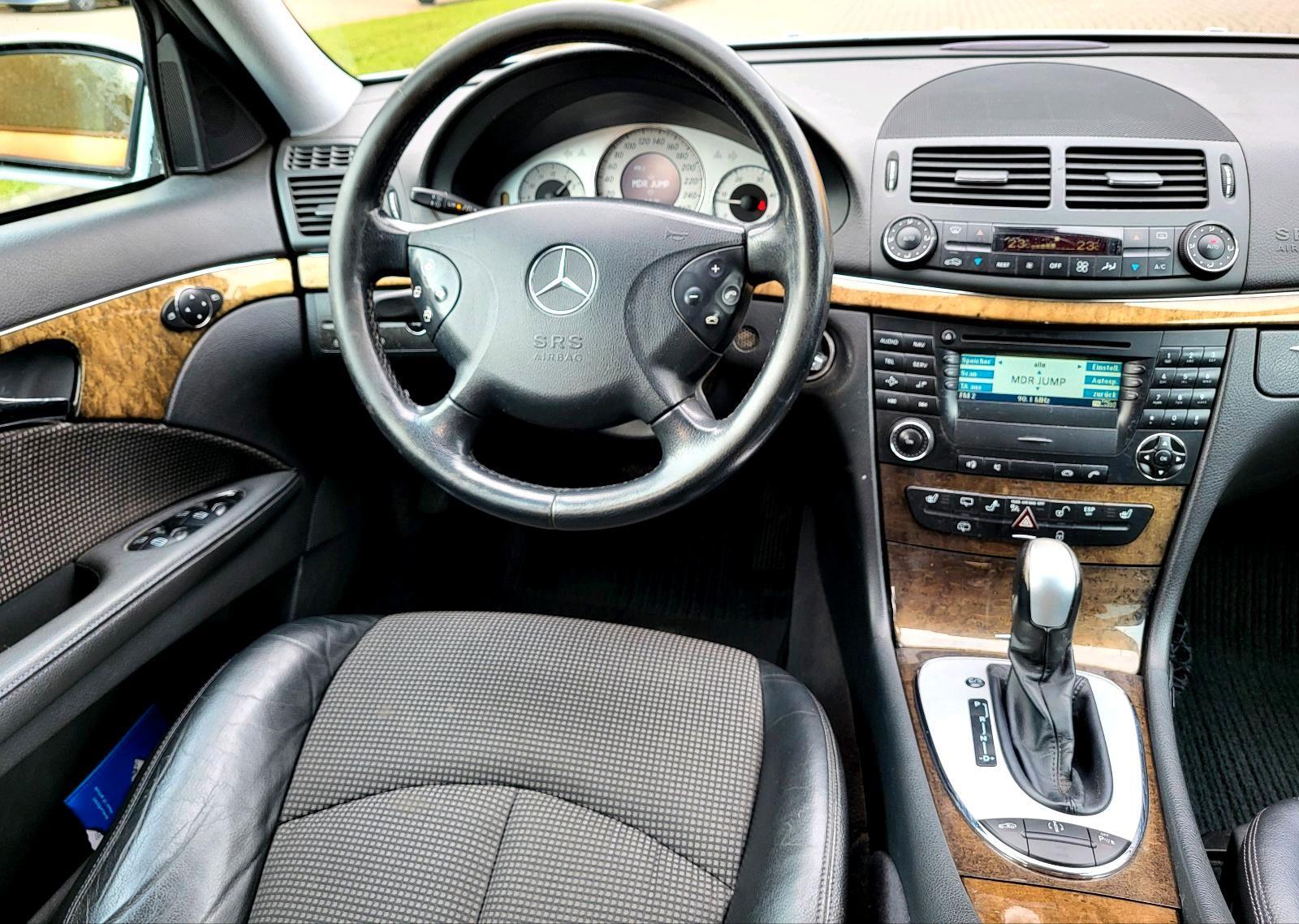 Mercedes-Benz E280 2006 — photo 13