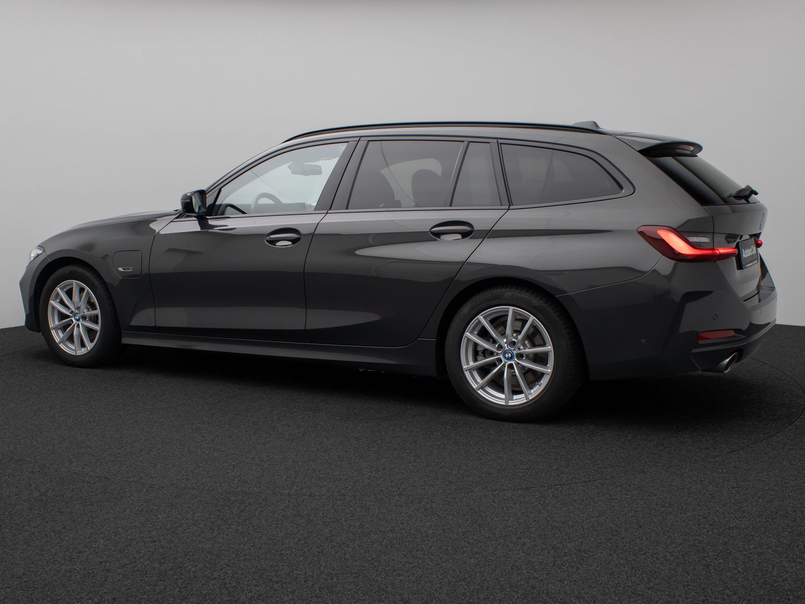 Fahrzeugabbildung BMW 320e 360°DAB MDach Leder ACC Komfort Alarm Sport