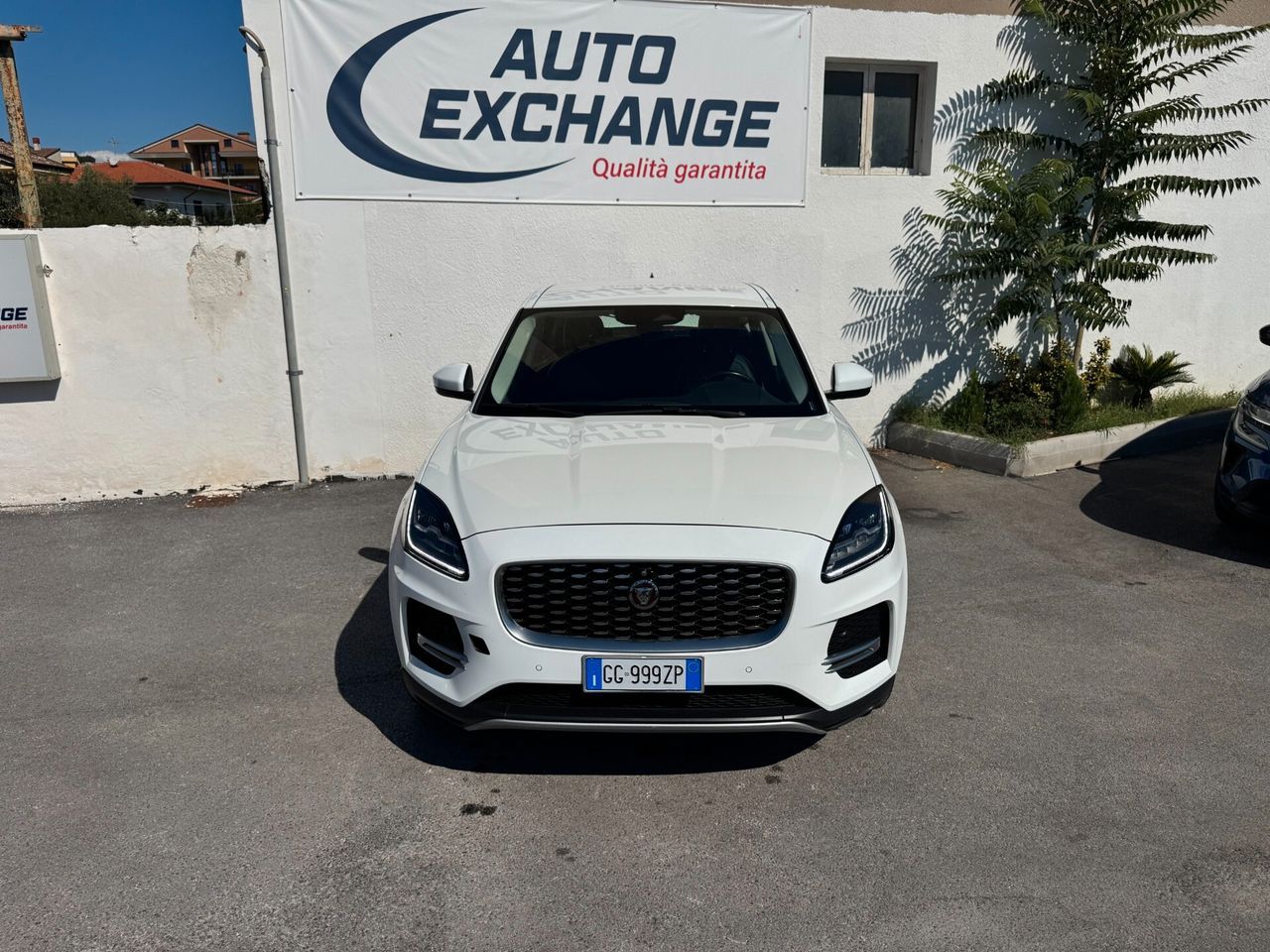 Jaguar E-Pace 2.0D I4 163 CV AWD Auto SE imagem 2