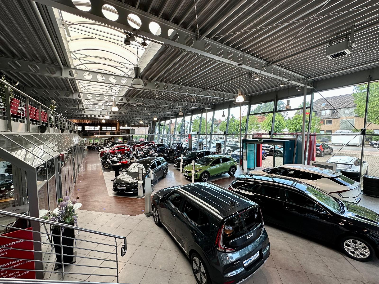 showroom-image-top