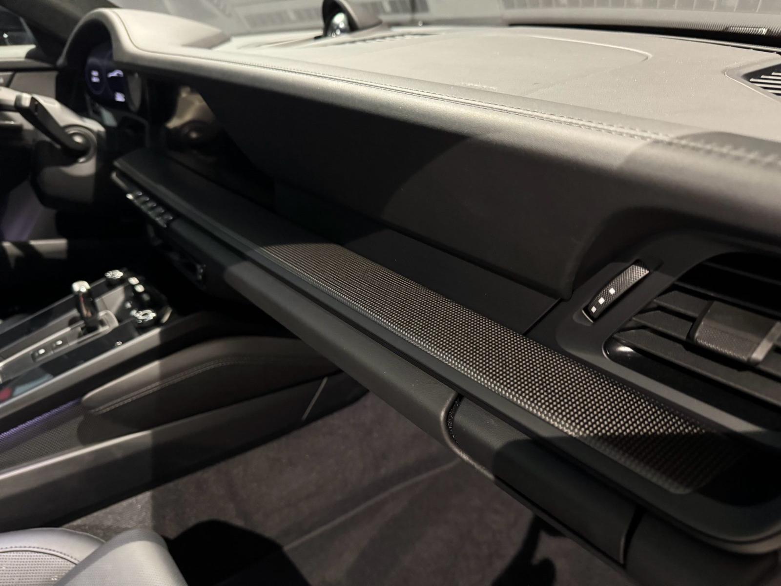 Porsche 911 Carrera 4 GTS APPROVED*3*JAHRE/ VOLL LEDER – 14