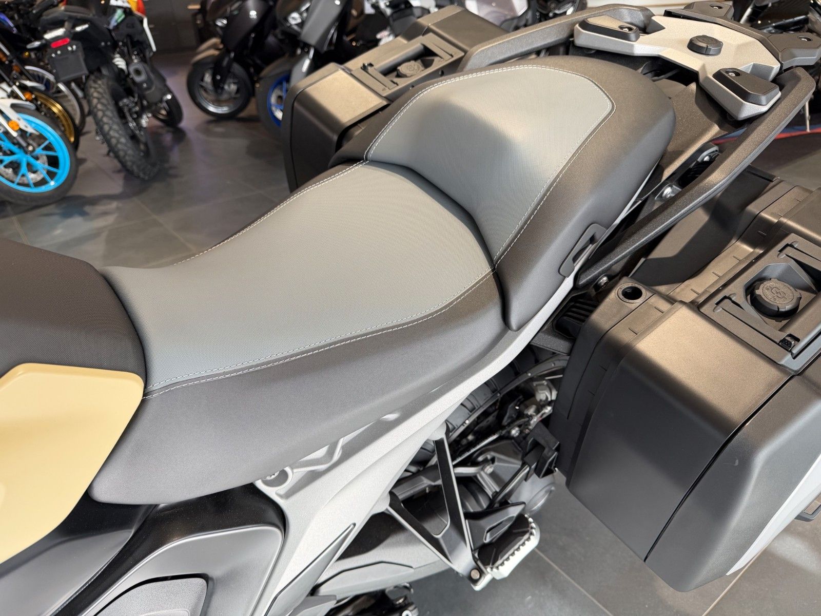 Fahrzeugabbildung BMW R1300GS ASA Sonder Edi. inkl. Koffer/Remus/Sitzb