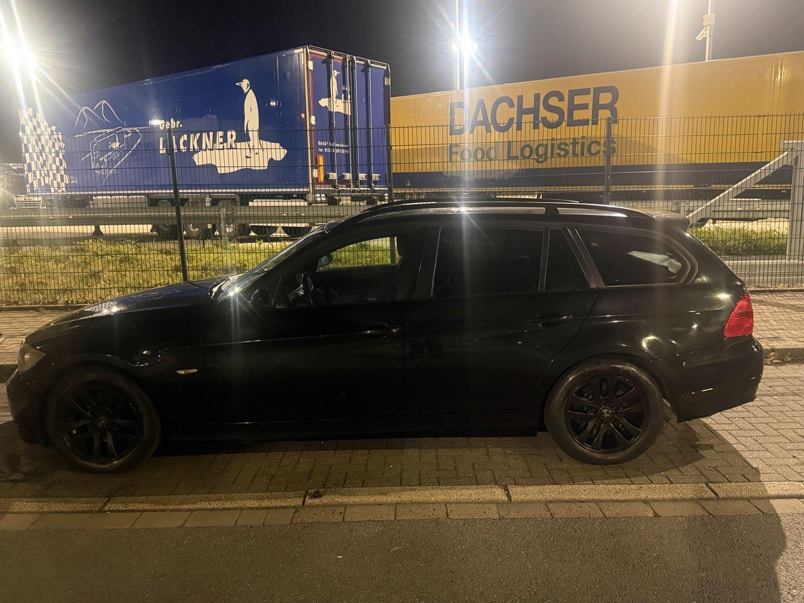 BMW 320
