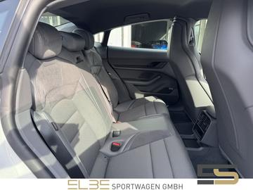 2020 Porsche TAYCAN 缩略图 19