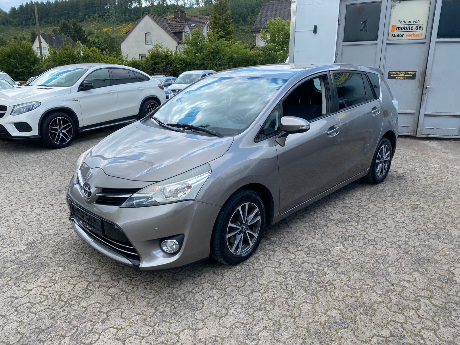 Fahrzeugabbildung Toyota Verso Comfort