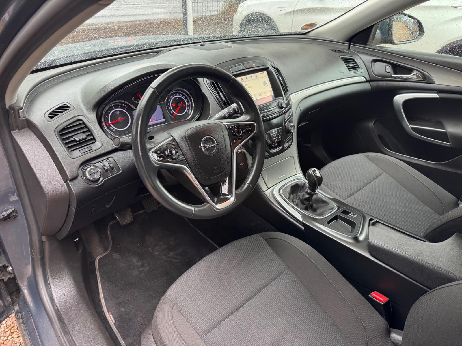Opel Insignia 2015 — photo 10