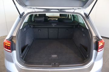 Volkswagen Passat 2.0 TDI Business CARPLAY+ACC+LED+AHK