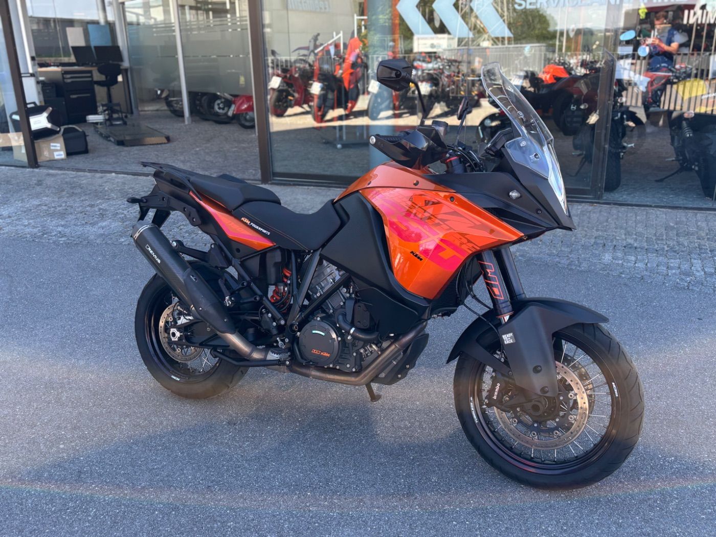 Fahrzeugabbildung KTM 1190 Adventure, Remus Endschalldämpfer