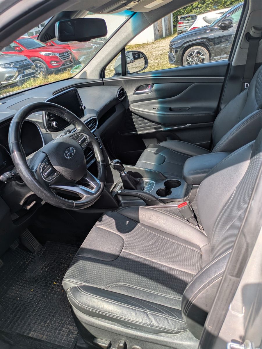 Fahrzeugabbildung Hyundai Santa Fe Style 4WD