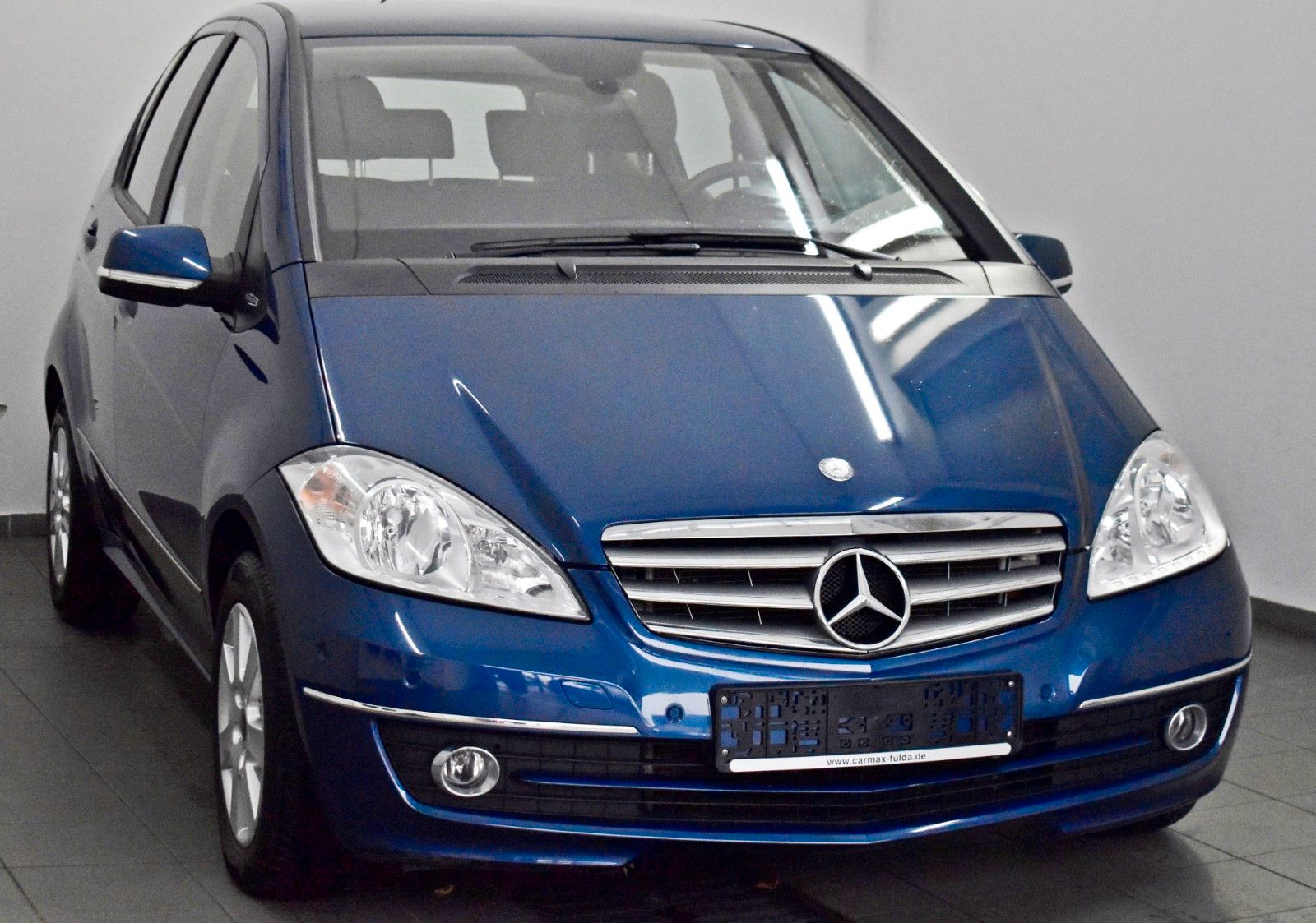 Fahrzeugabbildung Mercedes-Benz A 180 Elegance T.Leder,Navi,SH,PDC,Allwetter