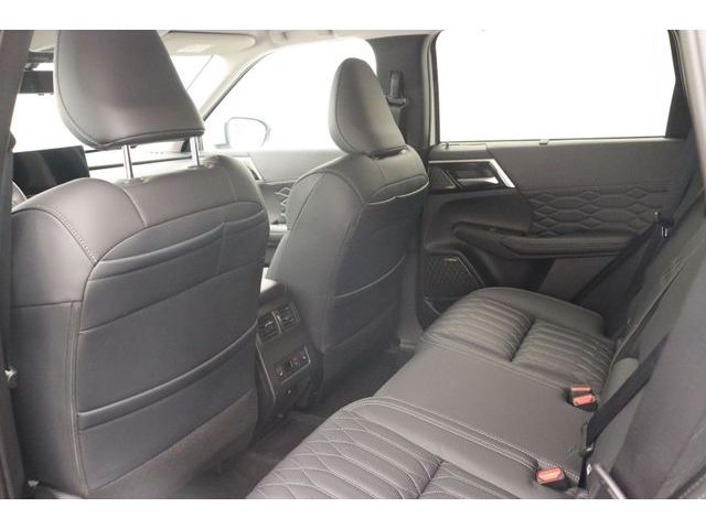 Fahrzeugabbildung Mitsubishi Outlander 2.4 PHEV Top 4WD