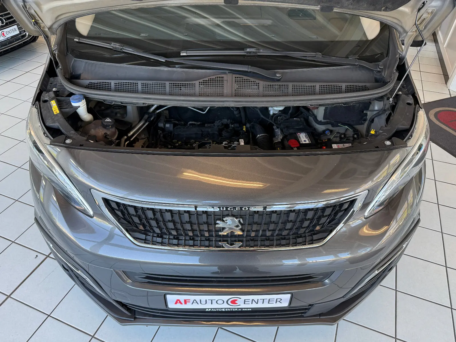 Peugeot Expert Kasten Premium L1 Automatik*1.Hand*HeadUp
