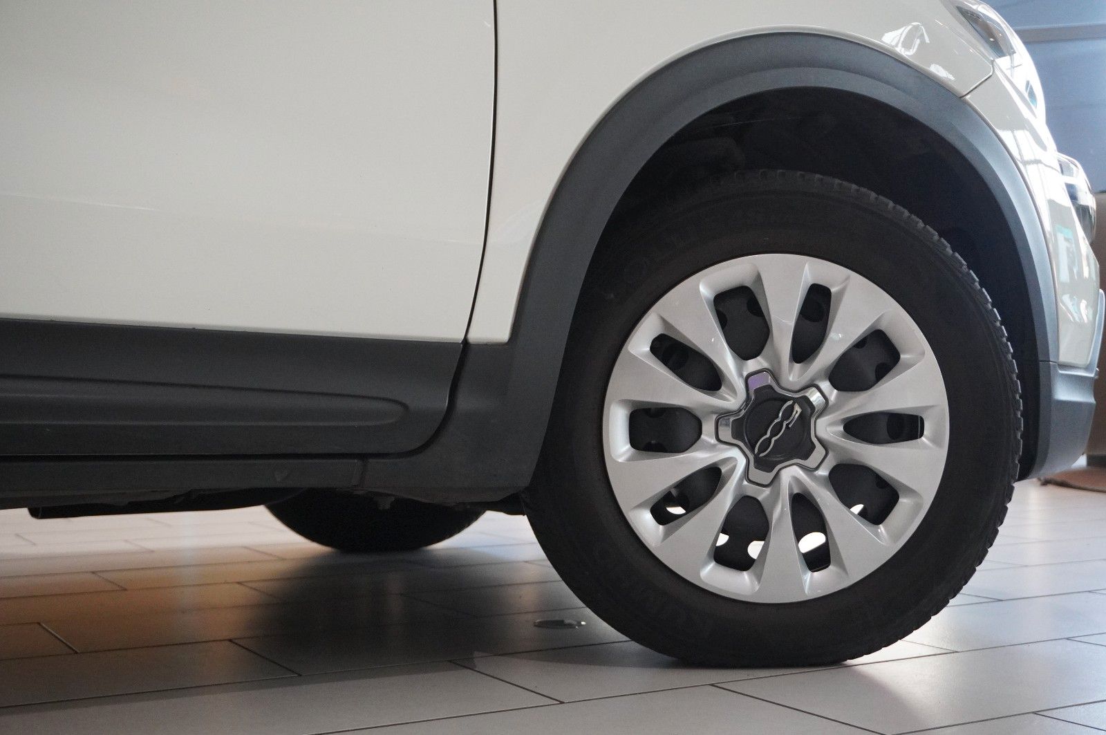 Fahrzeugabbildung Fiat 500X 1.3T CROSS DCT NAVI/LED/PDC/SPORT/TEMP/DAB+