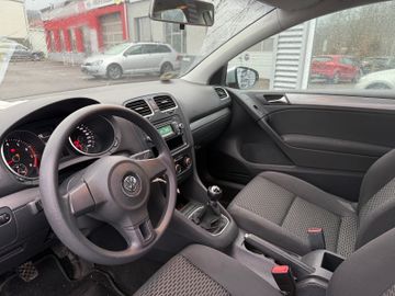 Volkswagen Golf VI Trendline+Klima+SHZ+Sch.Dach+AHK+Gar.