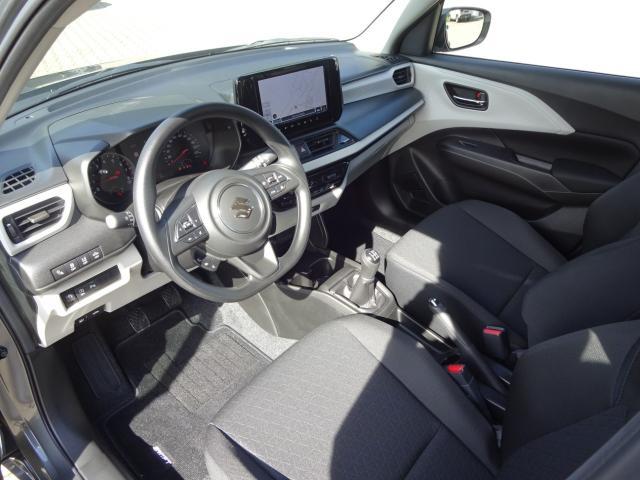 Suzuki SWIFT 1.2 DUALJET CLUB NAVI DAB+ EINPARKH. USB 