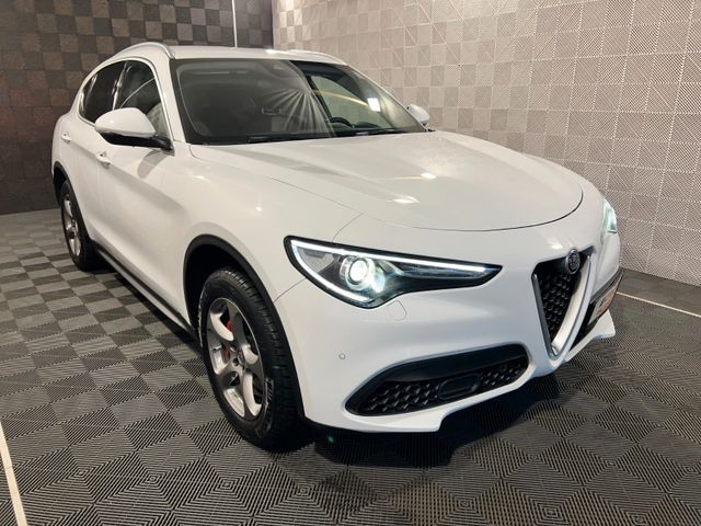 Alfa Romeo Stelvio*Super Q4*UCONN.-R.KAM-LEDER-ACC-AHK-20"