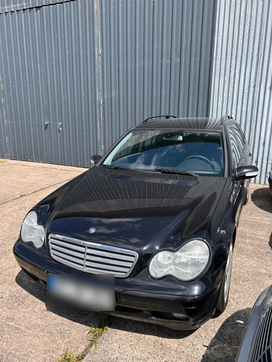 Mercedes-Benz C 180