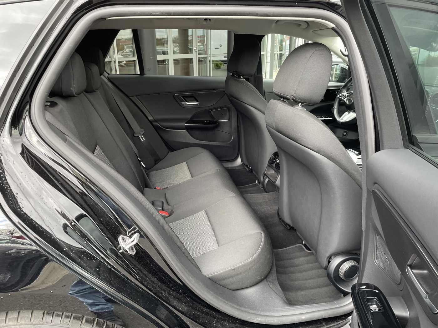 Fahrzeugabbildung Mercedes-Benz C 200 d T 9G R-Kamera+DISTR+TOTW +DAB