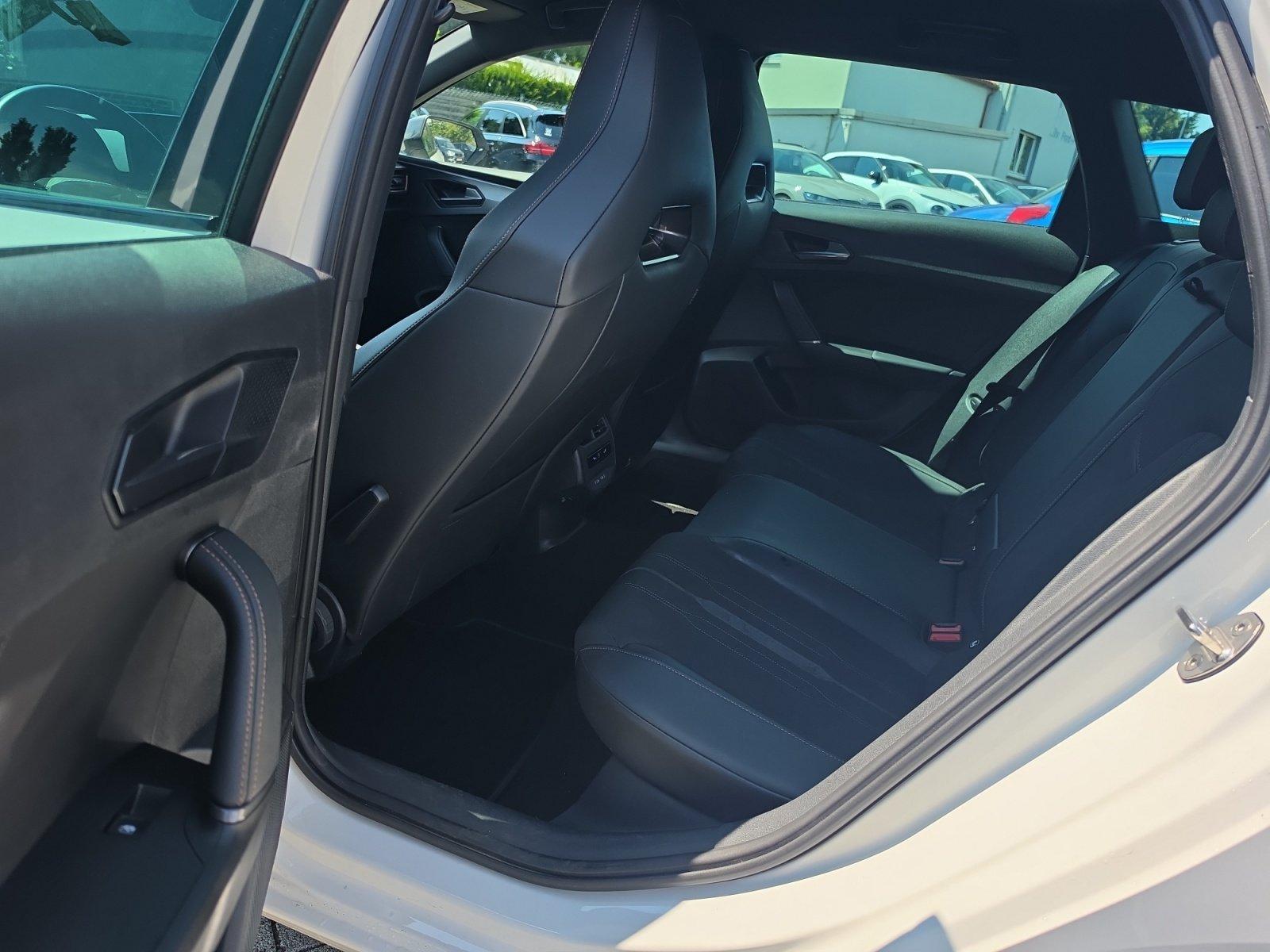 Cupra Leon Sportstourer 2.0 TSI DSG VZ NAVI LED ACC AH