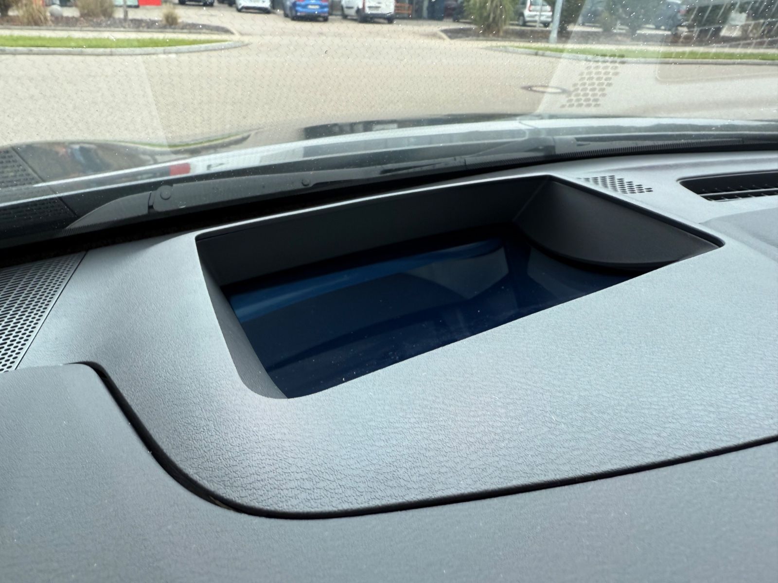 Fahrzeugabbildung Nissan Qashqai N-Connecta e-Power Pano 360°