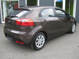 Kia Rio Attract - Kia Rio aus 2014