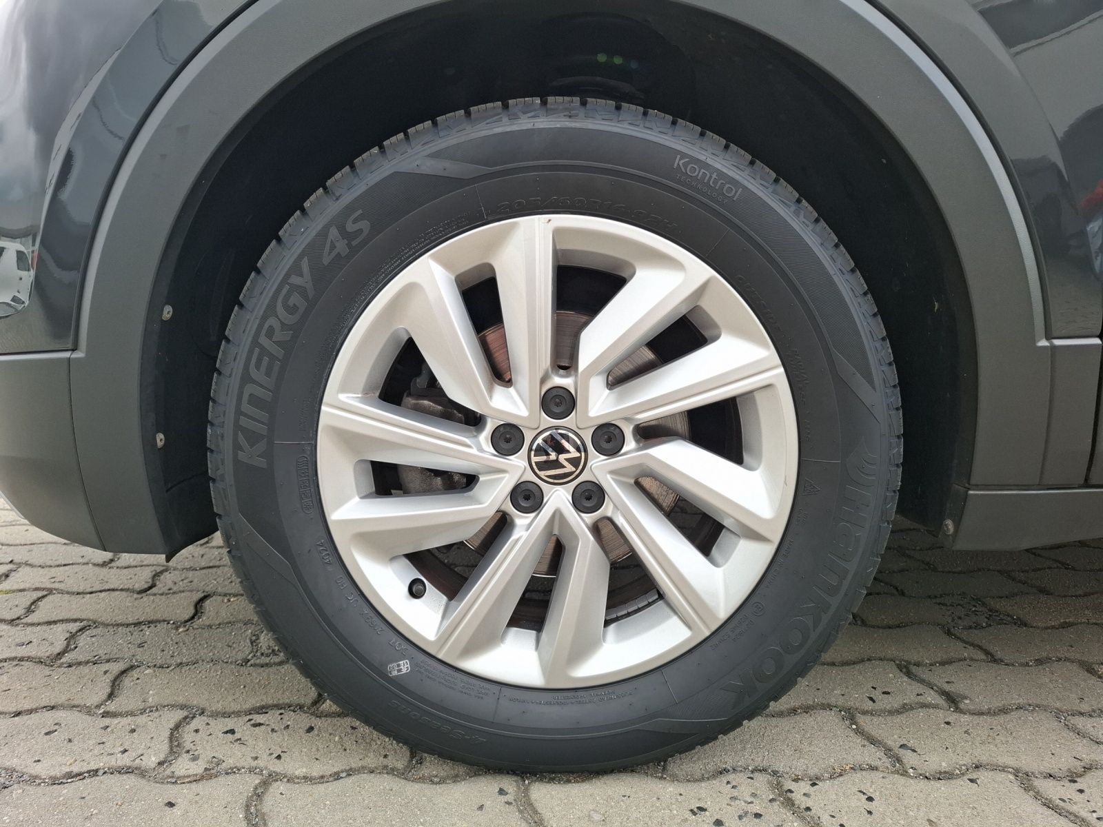 Fahrzeugabbildung Volkswagen T-Cross TSI Life DSG Klima RFK SH LM