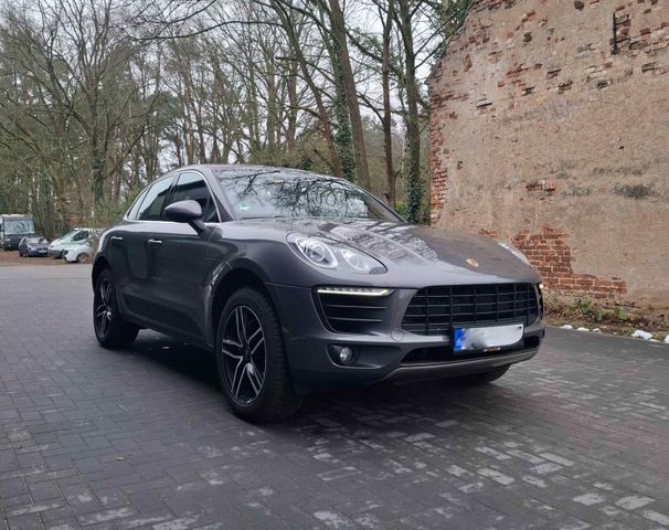 Porsche Macan S