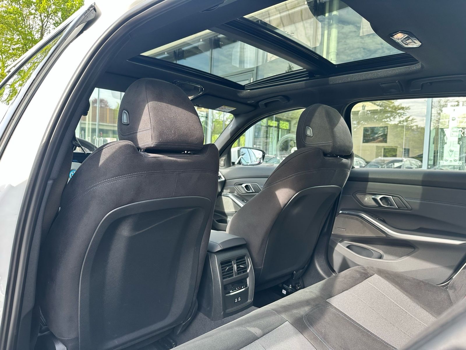 BMW 330 - Bild 15