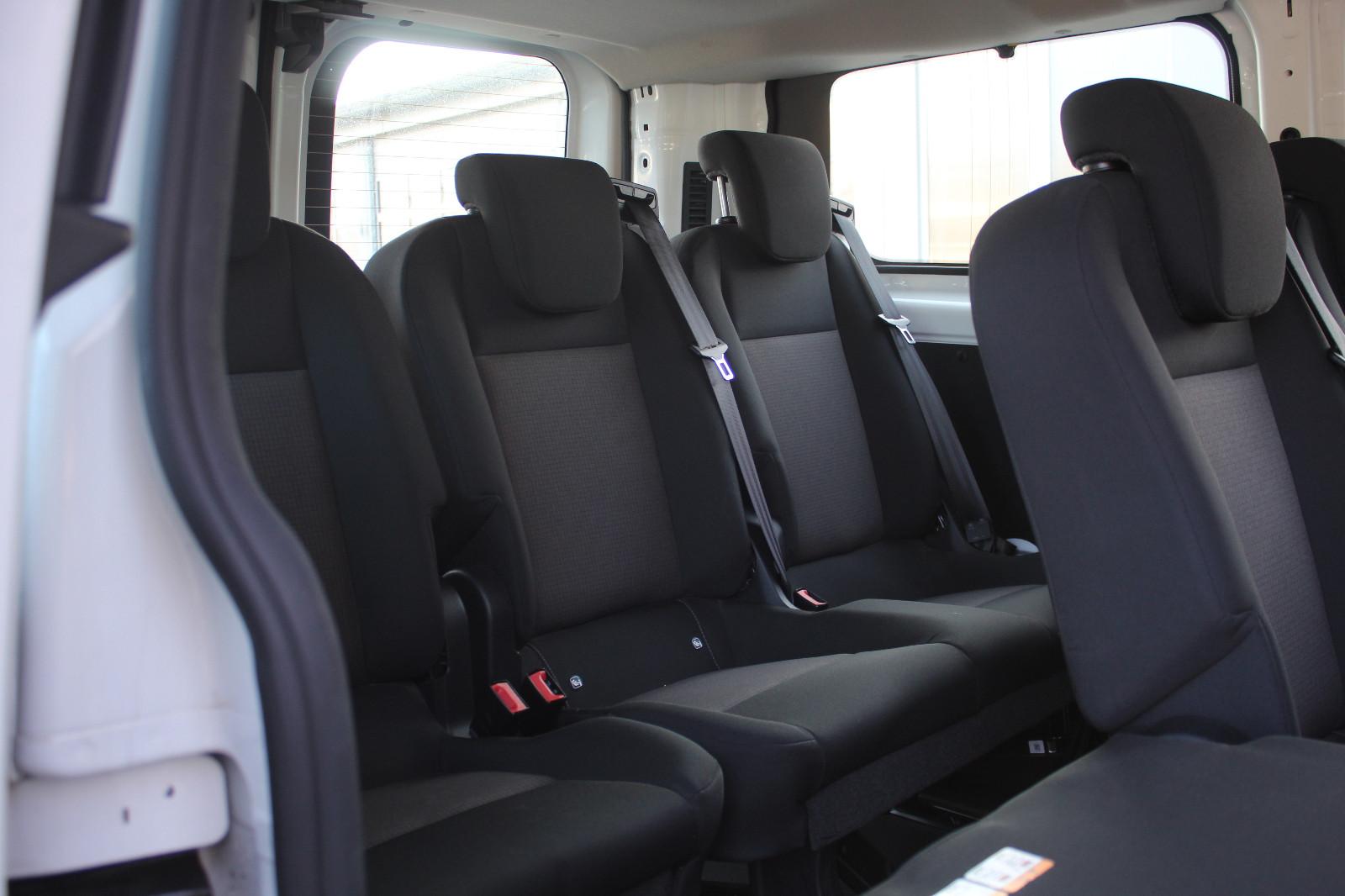 Ford Transit Custom Kombi 320 L1 (9 Sitzer)