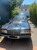 Mercedes-Benz Mercedes W 123 250 Oldtimer - Mercedes-Benz 250: W123