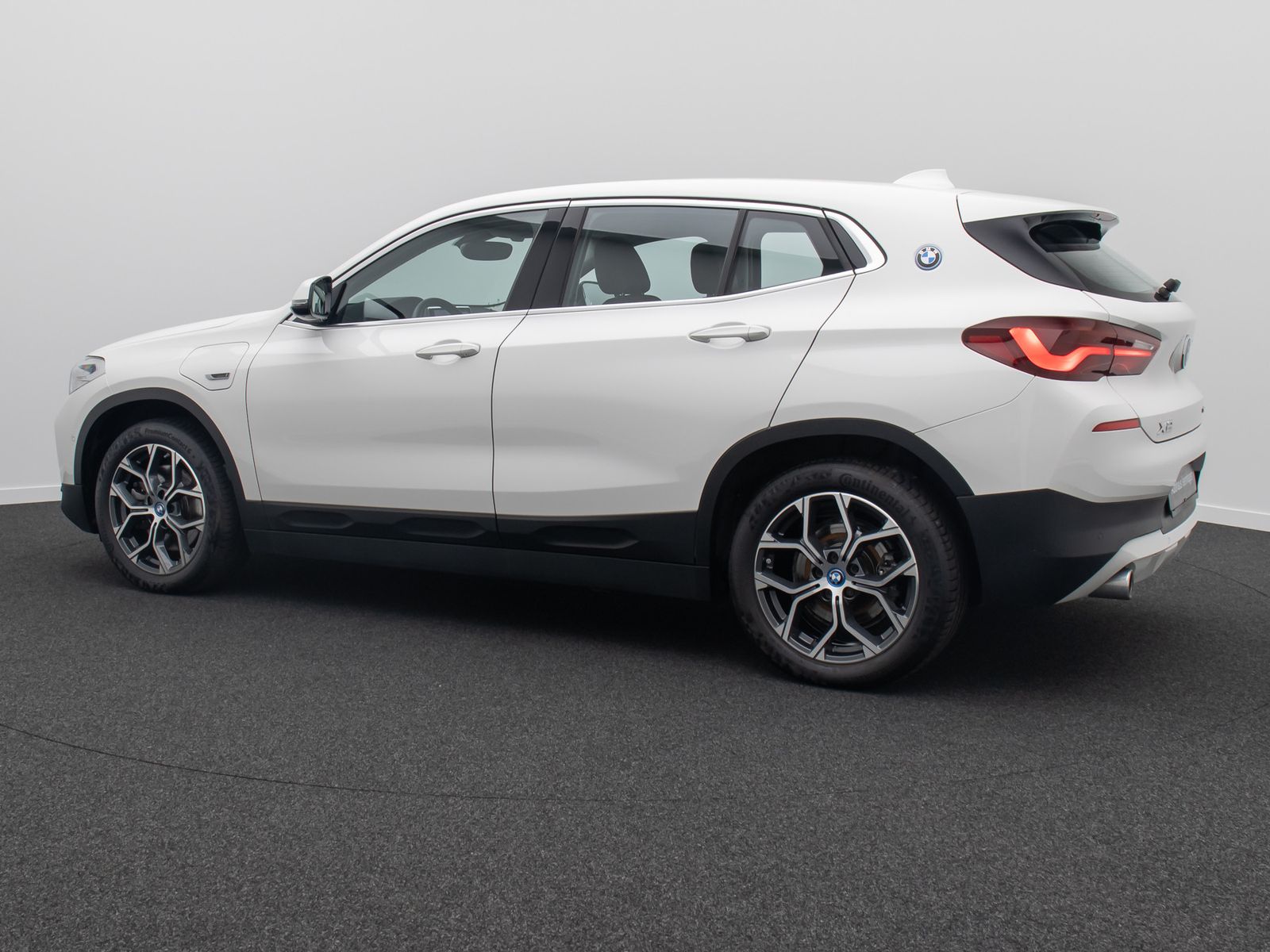 Fahrzeugabbildung BMW X2 xD25e  Advantage DAB Kamera LED Leder 18Zoll