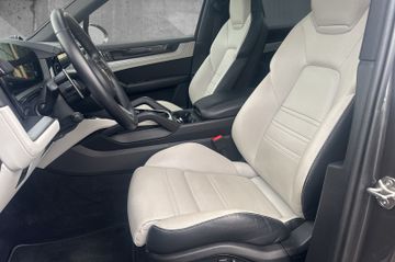 Porsche Cayenne - 11