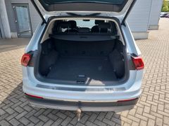 Fahrzeugabbildung Volkswagen Tiguan Allspace 2.0 TDI DSG 4M Highline AHK NAVI