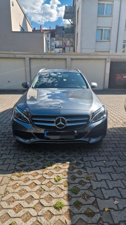 Image of Mercedes-Benz C 220