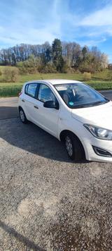 Hyundai i20 1.2 Classic 1. Hand - Hyundai i20 bis 5.000 Euro