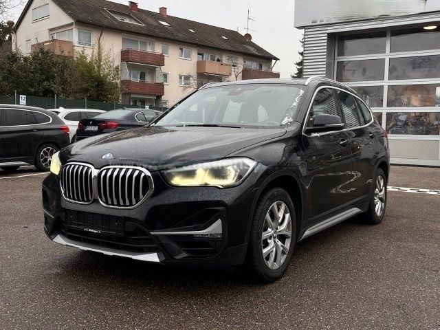 BMW X1 xDrive25e xLine Steptronic, Led, Panorama