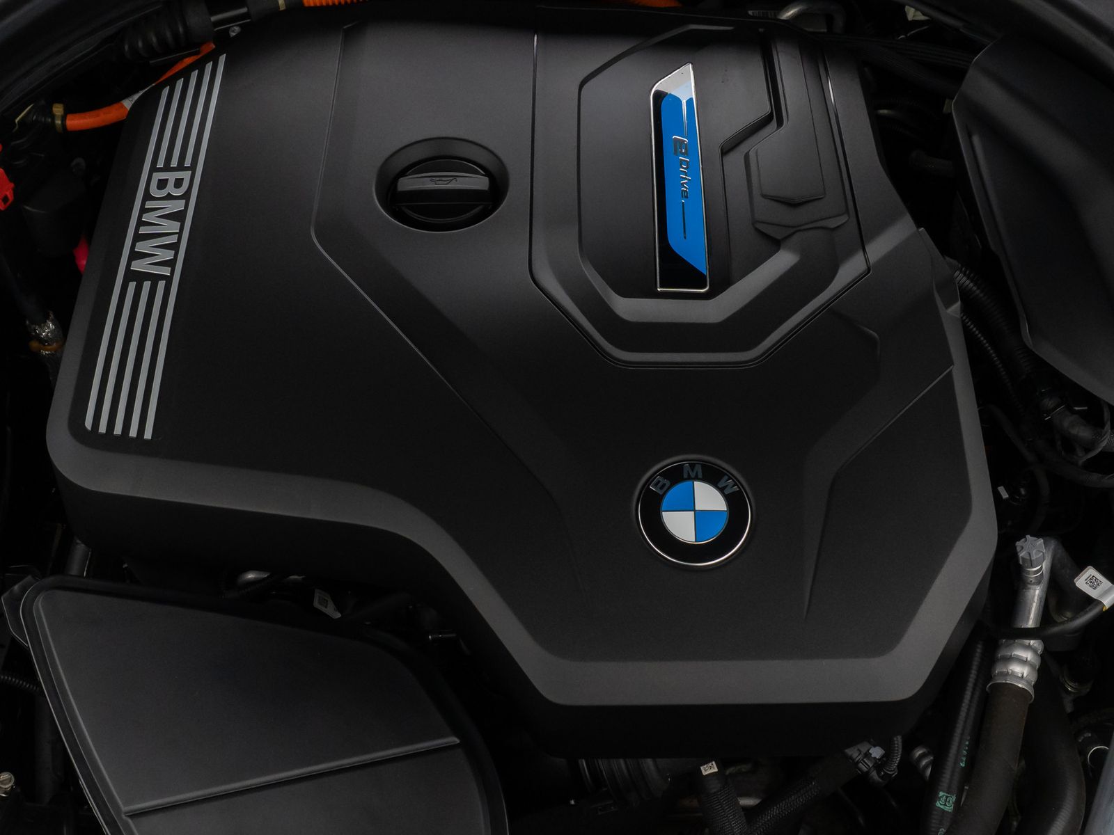 Fahrzeugabbildung BMW 530e M Sport H/K DAB HUD Alarm Komfort Kamera