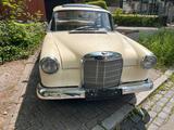 Mercedes-Benz Mercedes w110 190C - Mercedes-Benz 190 Gebrauchtwagen in Hannover