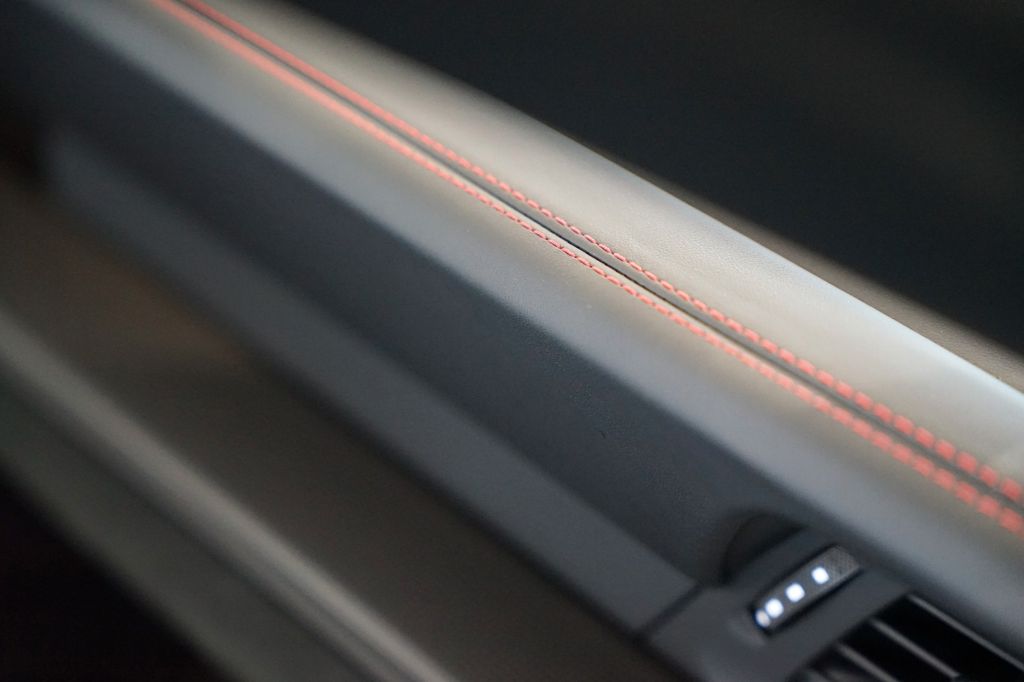 PORSCHE 992.2 Carrera GTS Cabriolet | HD-Matrix | BOSE PORSCHE 992.2 Carrera GTS Cabriolet | HD-Matrix | BOSE