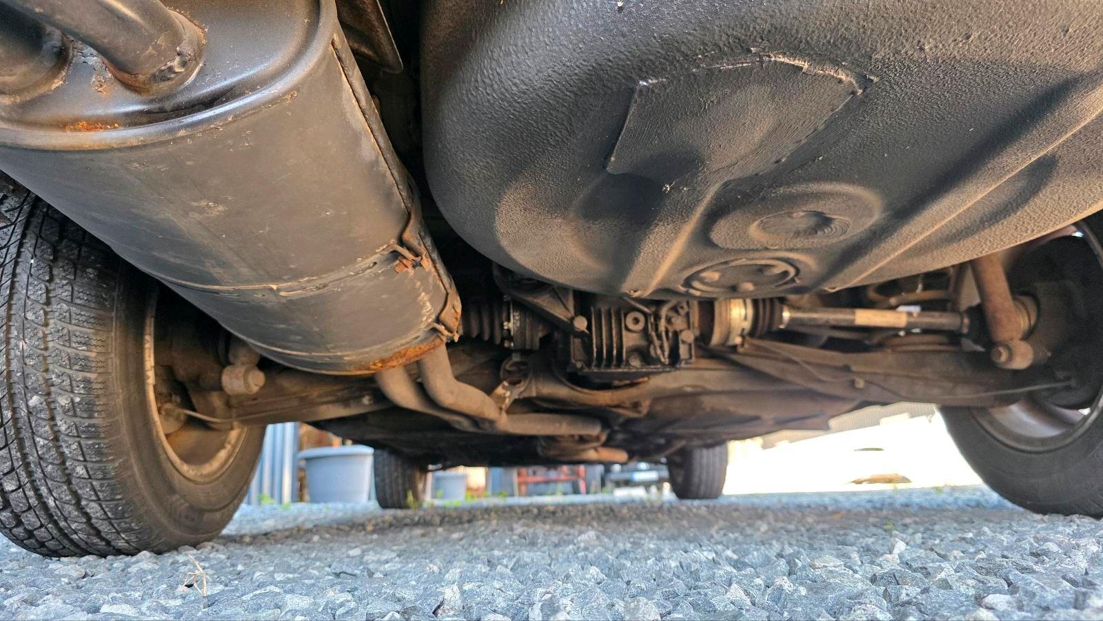 BMW E30 320i Schalter 6 Zylinder 2 Türer S...
