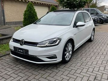 Volkswagen Golf - 1